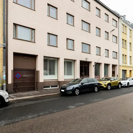 Daire Stylish And Renovated In Punavuori Helsinki